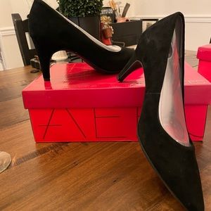 Aerosoles Black Suede Pumps